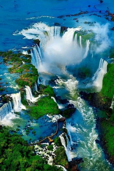 Cataratas del Iguazú Patrimonio de la Humanidad